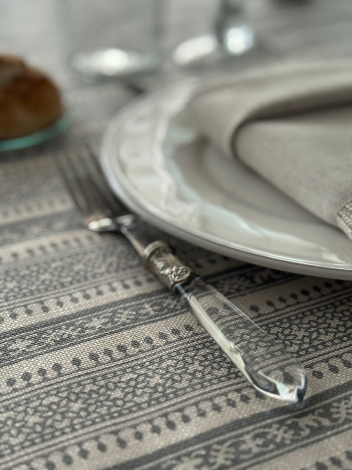 Mantel Resinado Normandie Light Grey