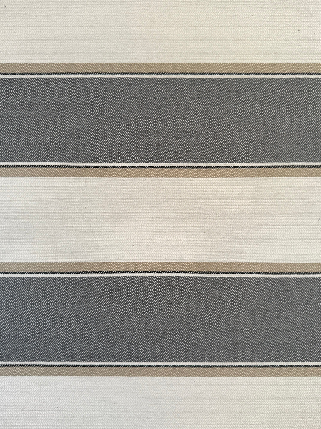 Mantel Resinado Grey Stripes