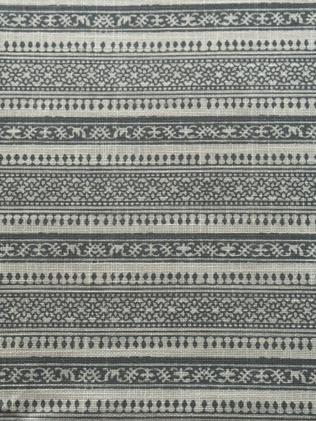 Mantel Resinado Normandie Light Grey