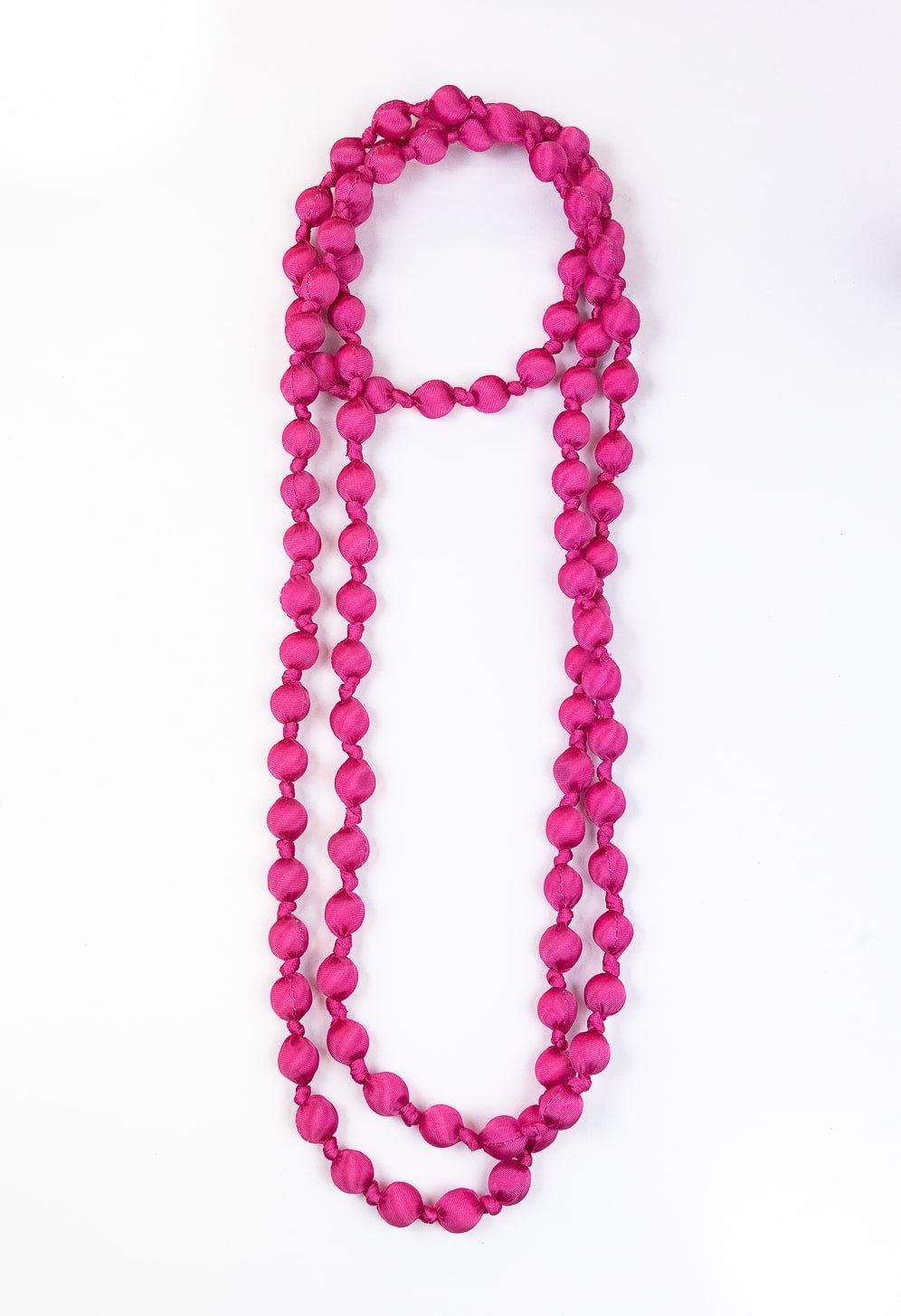 Collar Seda Fucsia - La Compañía Francesa