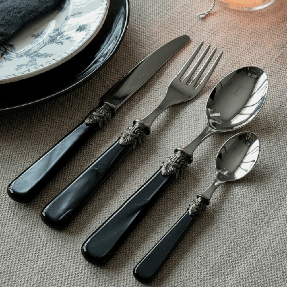Cubiertos de Nácar con Brillo Negros Set/6 - La Compañía Francesa