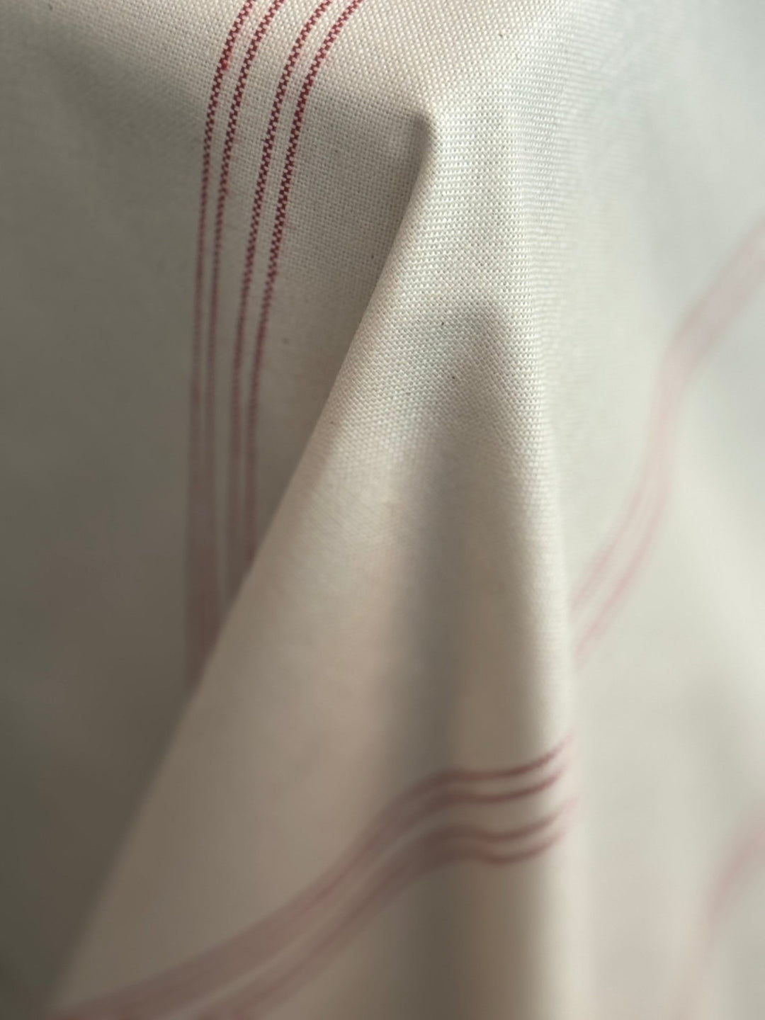 Mantel Resinado Red Line - La Compañía Francesa