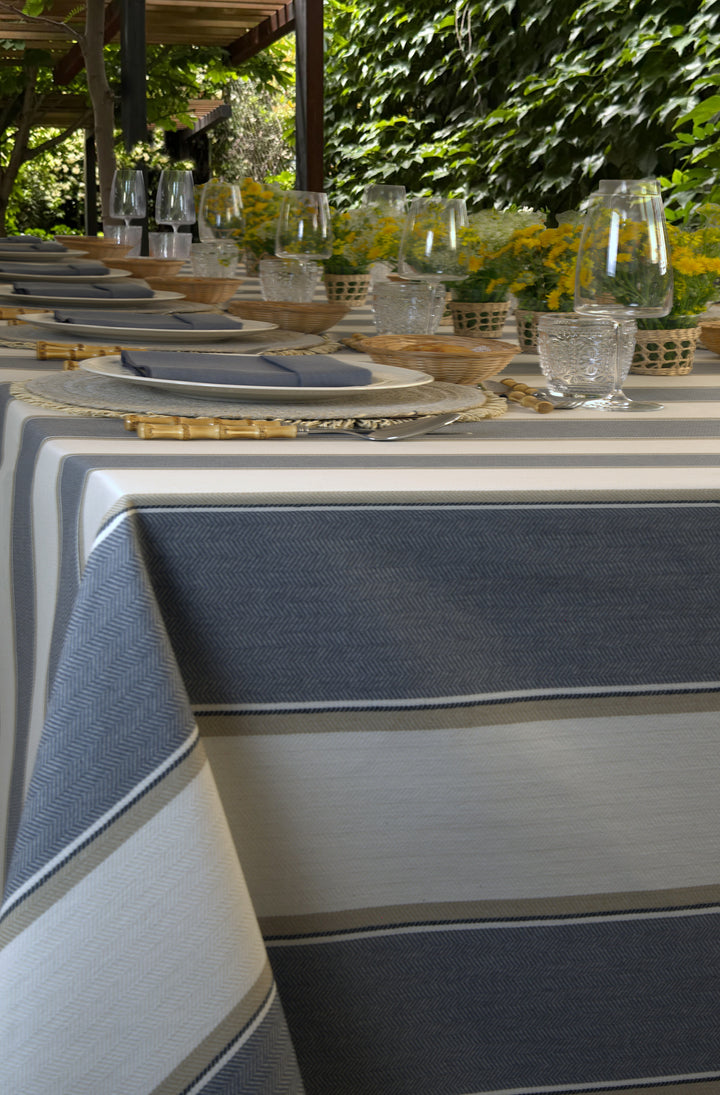 Mantel Resinado Grey Stripes